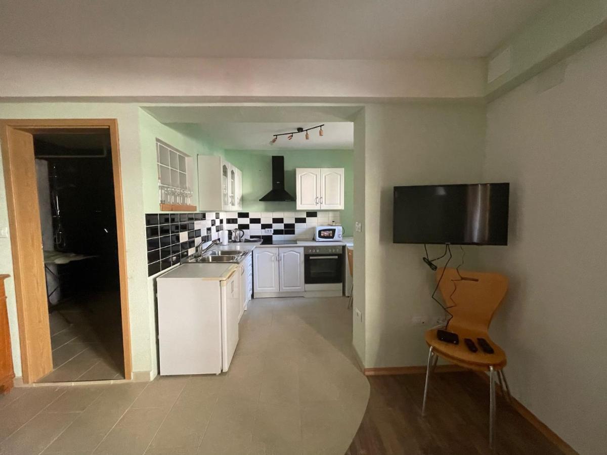 Apartamento Old Square House - Hisa Na Starem Trgu Tolmin Exterior foto
