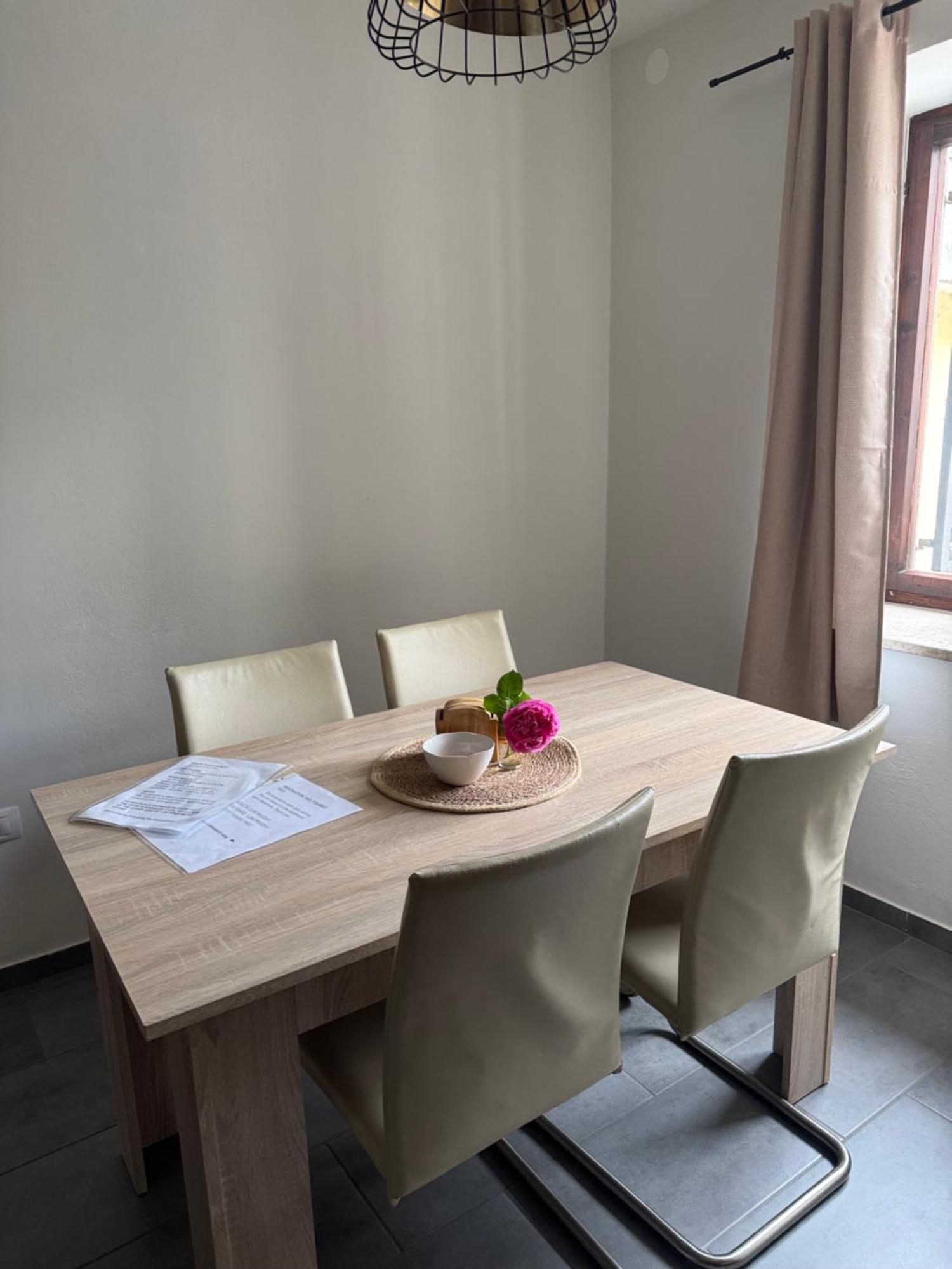 Apartamento Old Square House - Hisa Na Starem Trgu Tolmin Exterior foto